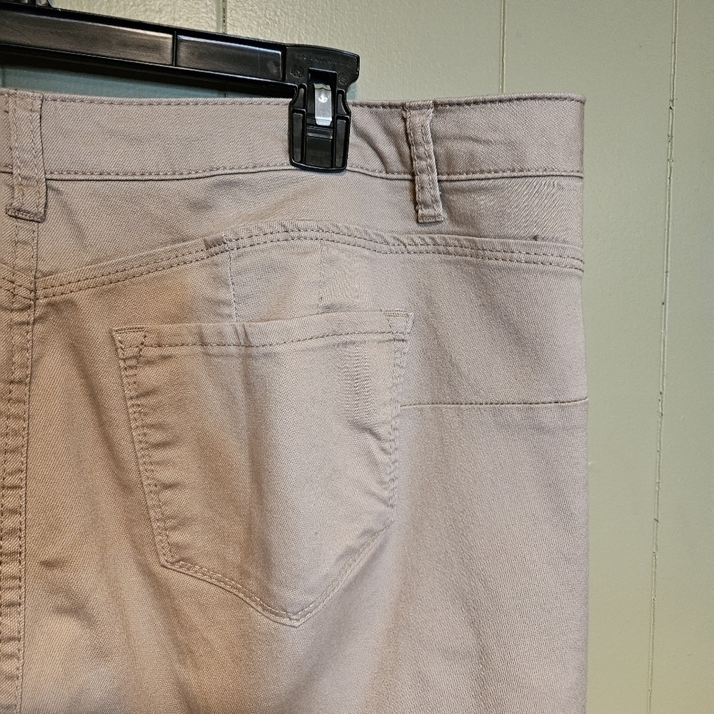 Wax Jeans Khaki Skinny Pants, Size 18 - Sleek and Comfortable - Picture 3 of 6